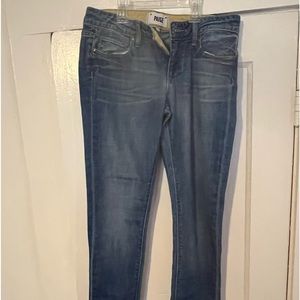 Size 26 only worn twice Paige jeans